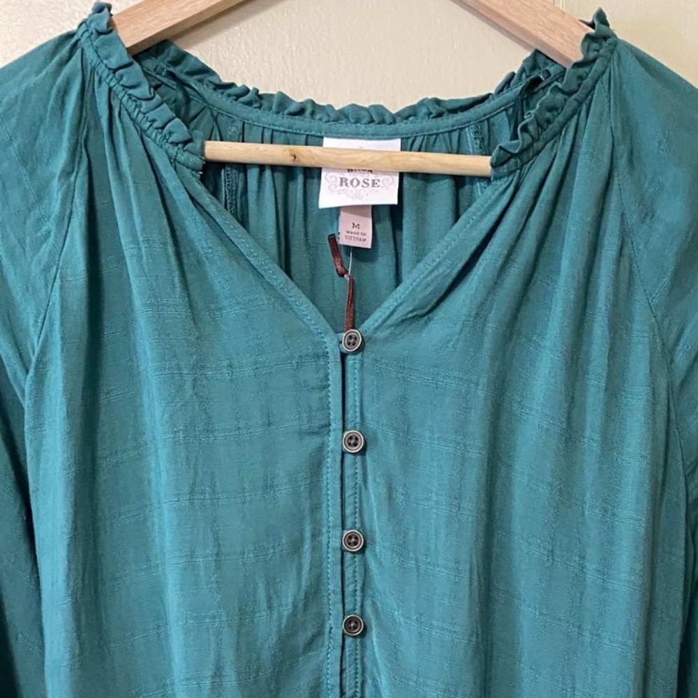 Knox Rose Green Button-Up Blouse - Picture 3 of 6